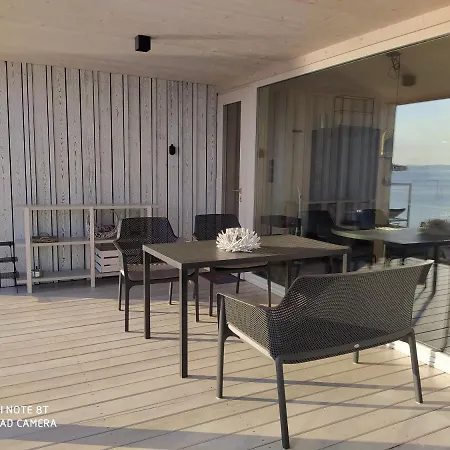 On The Ferienhaus Pakoštane