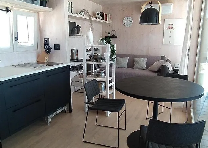 On The Σπίτι διακοπών